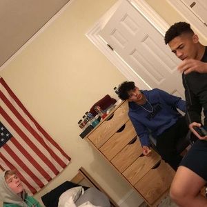 Meet your Posher, Neil